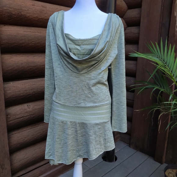 Australian Tunic - Picture 2 of 16